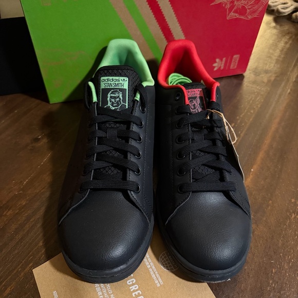 Adidas Stan Smith Marvel Hulk & Thor Sneakers - 9M - Picture 2 of 12